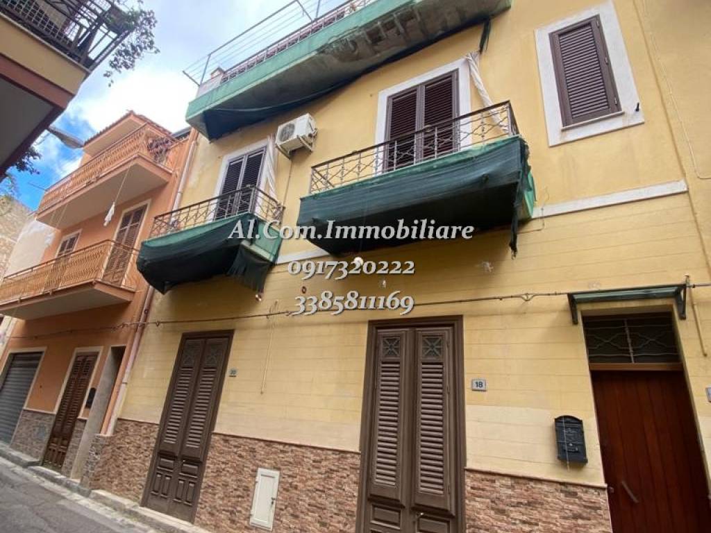 Vendita Terratetto unifamiliare in via Giuseppe Lo Bue Bagheria. Buono ...