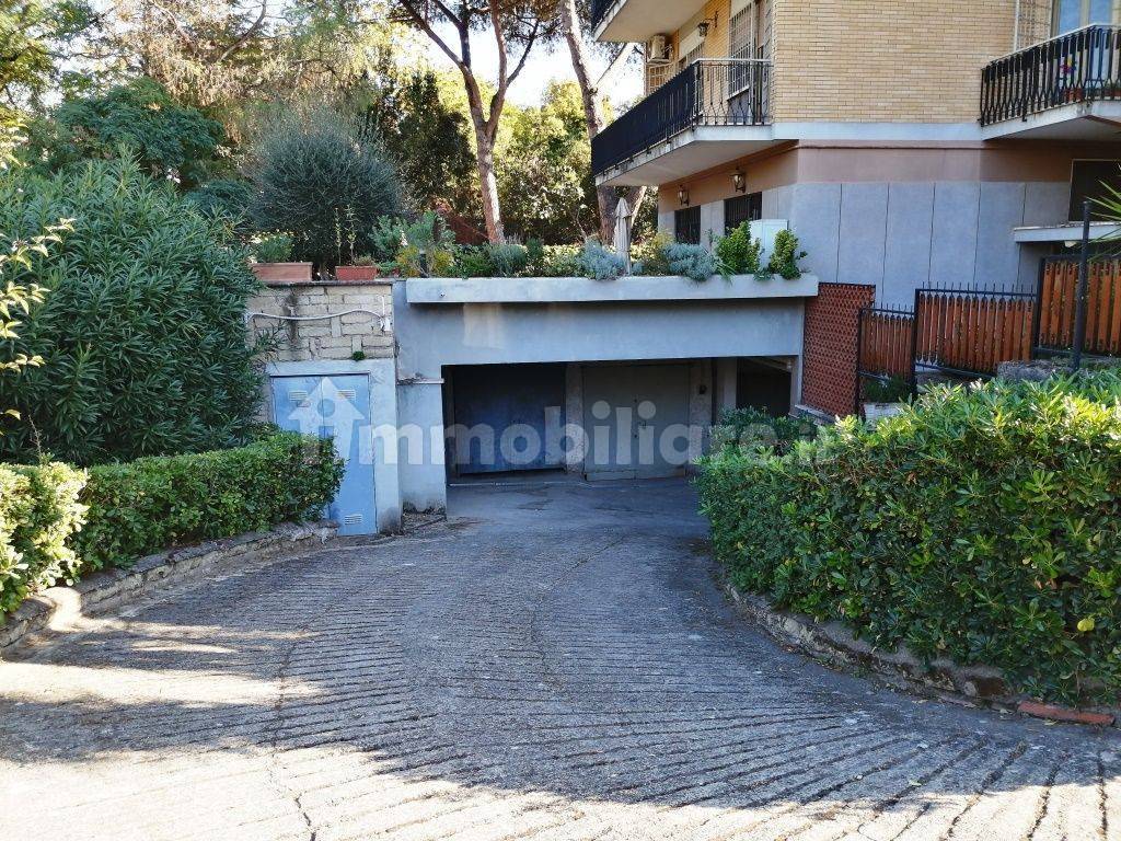 Garage Box via del Casale di San Basilio, Roma, rif. 91498072 Immobiliare.it