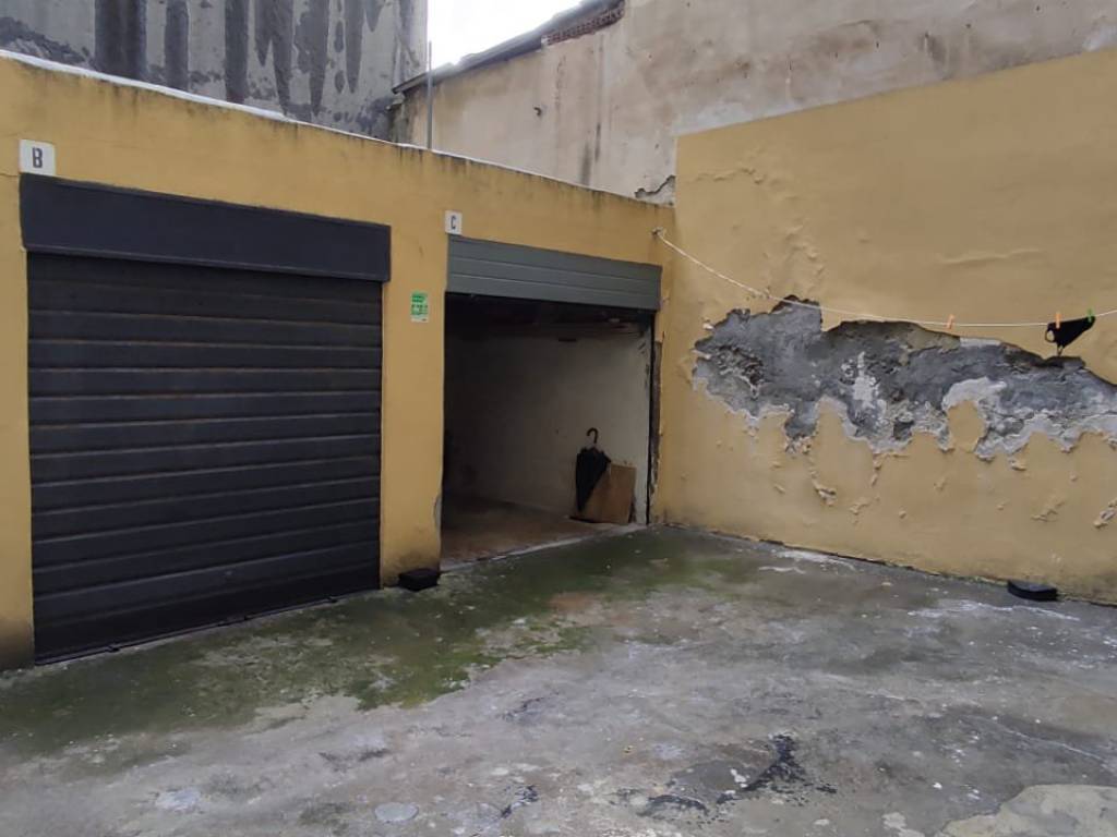Garage - box via lucchese palli 28, ferrarotto - acquedotto greco, catania