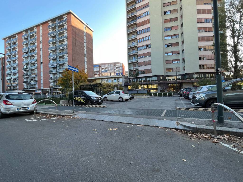 Garage - box corso unione sovietica 385/i, mirafiori sud - onorato vigliani, torino