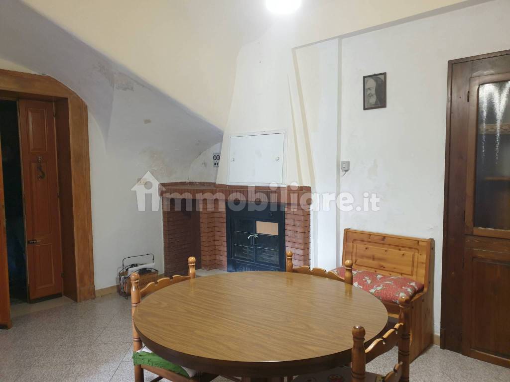 Vendita Appartamento San Donato Val di Comino. Quadrilocale in via