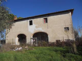 Rustici da ristrutturare in vendita San Casciano in Val di Pesa -  Immobiliare.it