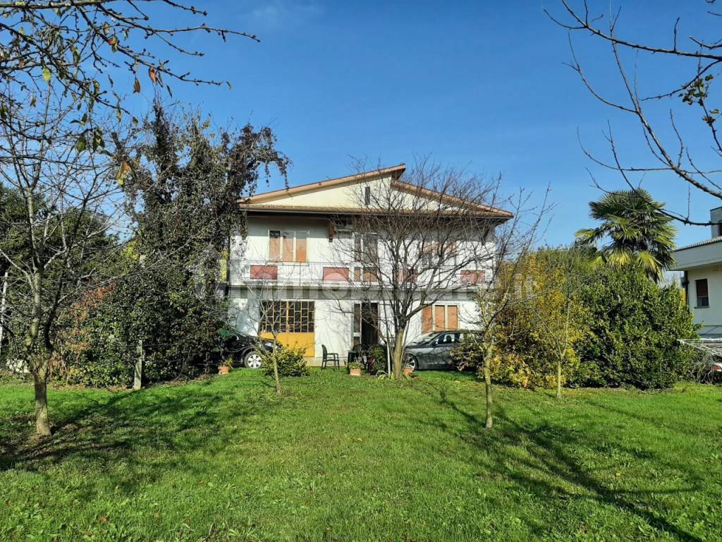 Vendita Villa unifamiliare San Zenone degli Ezzelini. Buono stato