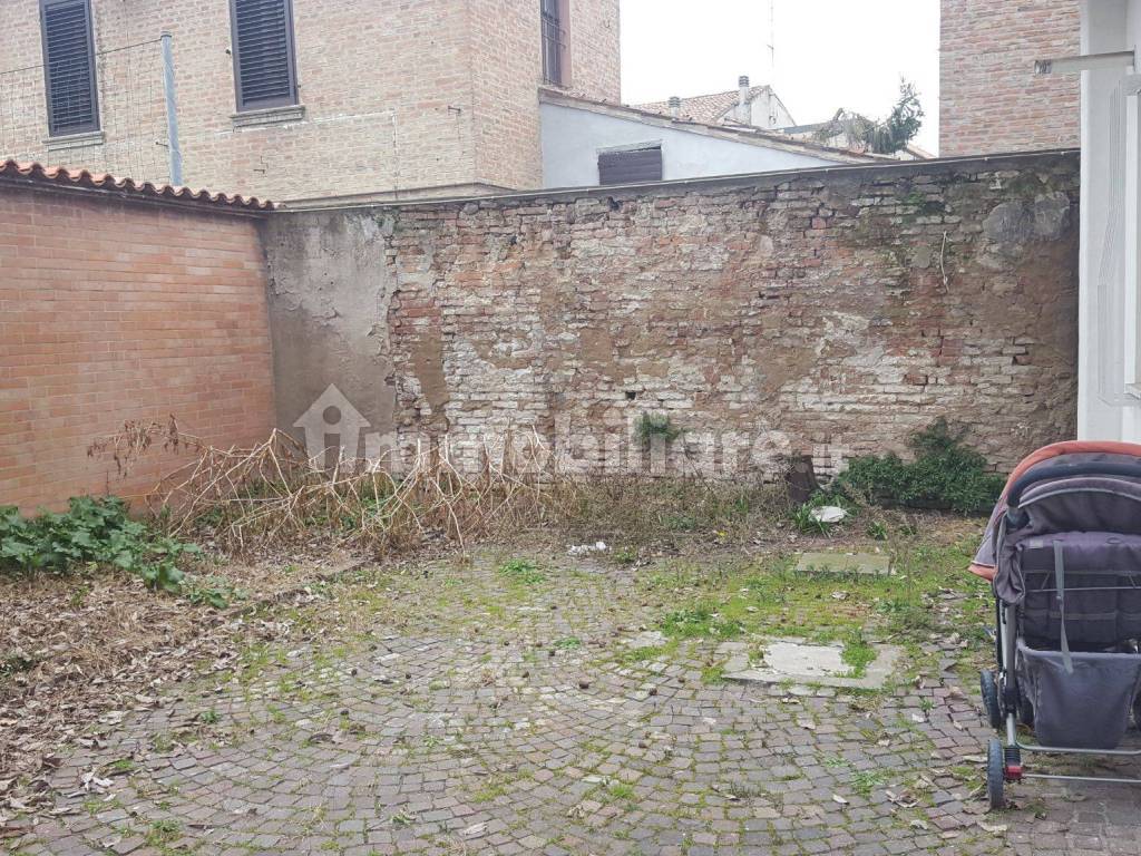 Posto auto moto via Mortara 93, Ferrara, Rif. 92226364 Immobiliare.it