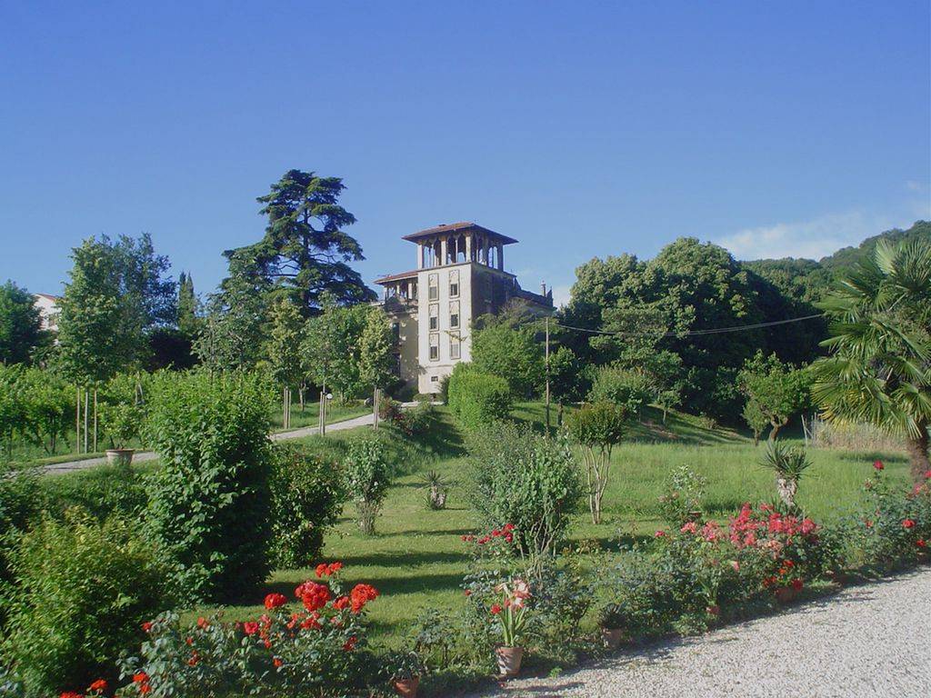 villa con parco