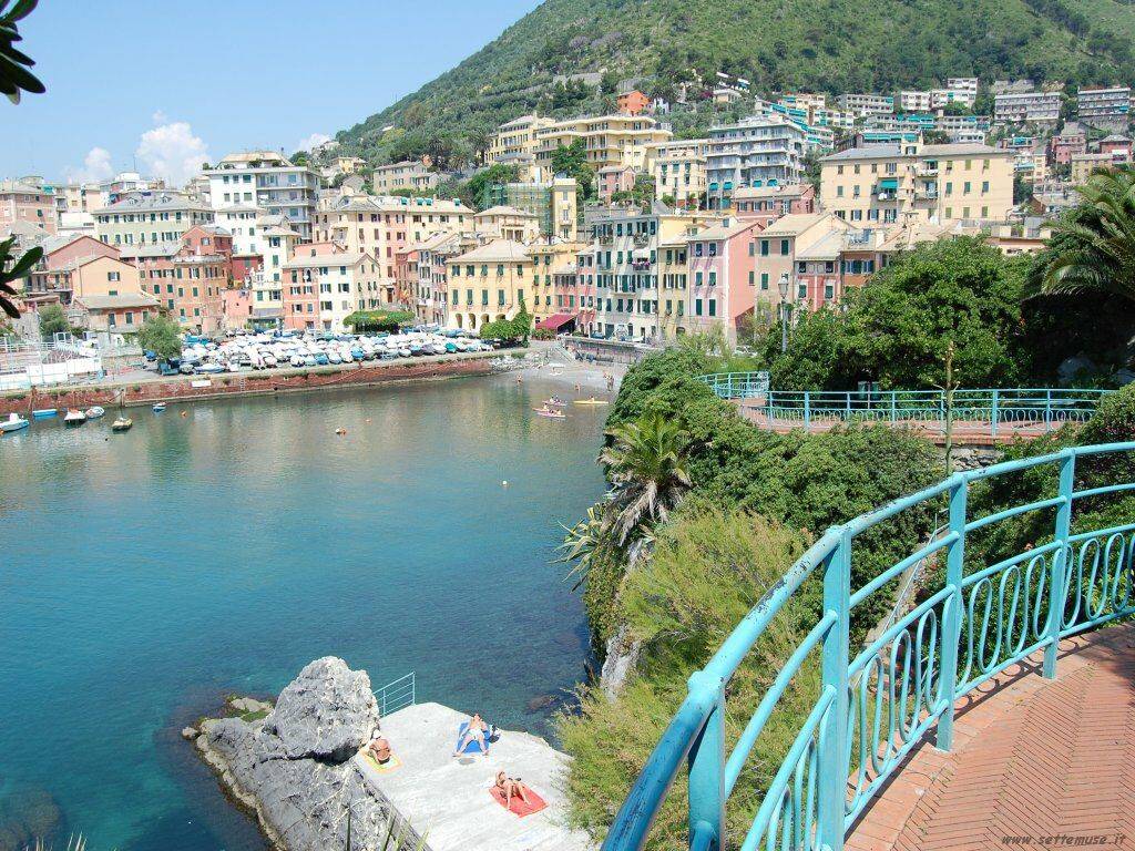 Bilocale via felice gazzolo, nervi, genova