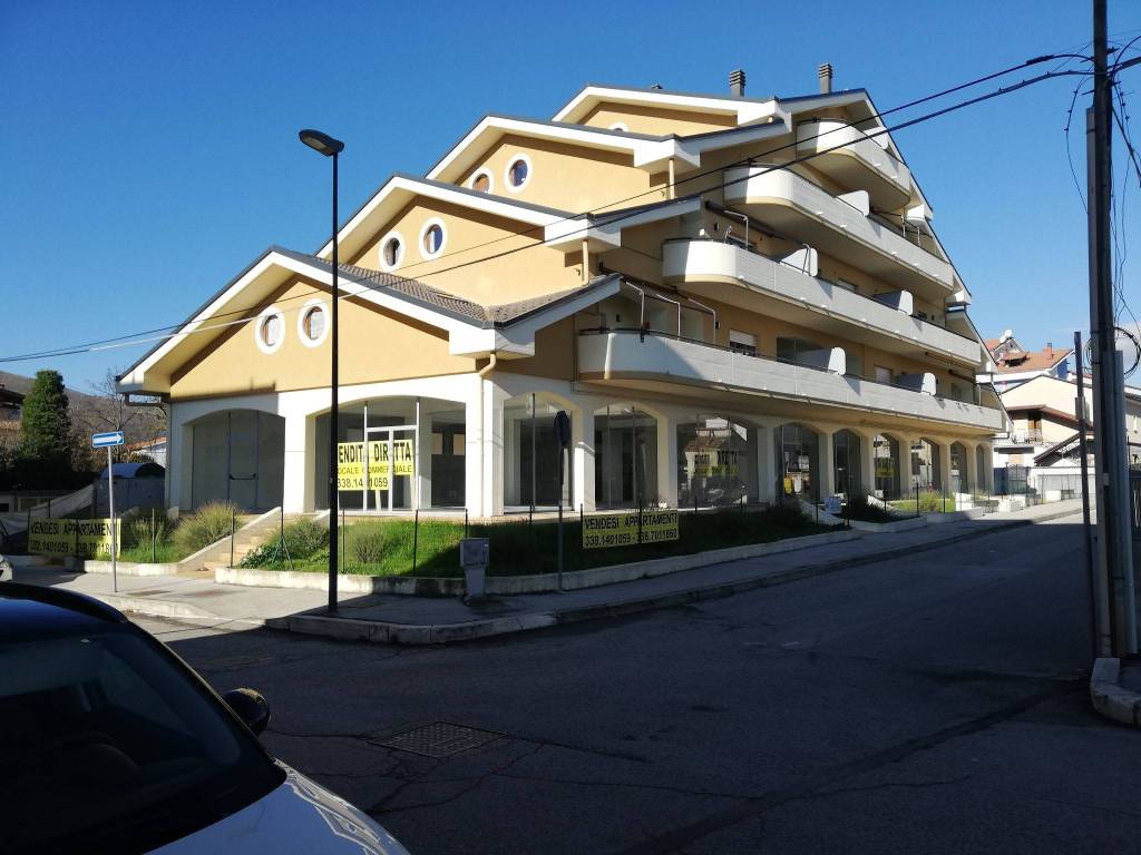 Locale commerciale via massimiliano kolbe, centro, avezzano