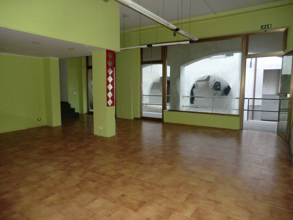 Locale commerciale via 20 settembre 16, gemona, gemona del friuli
