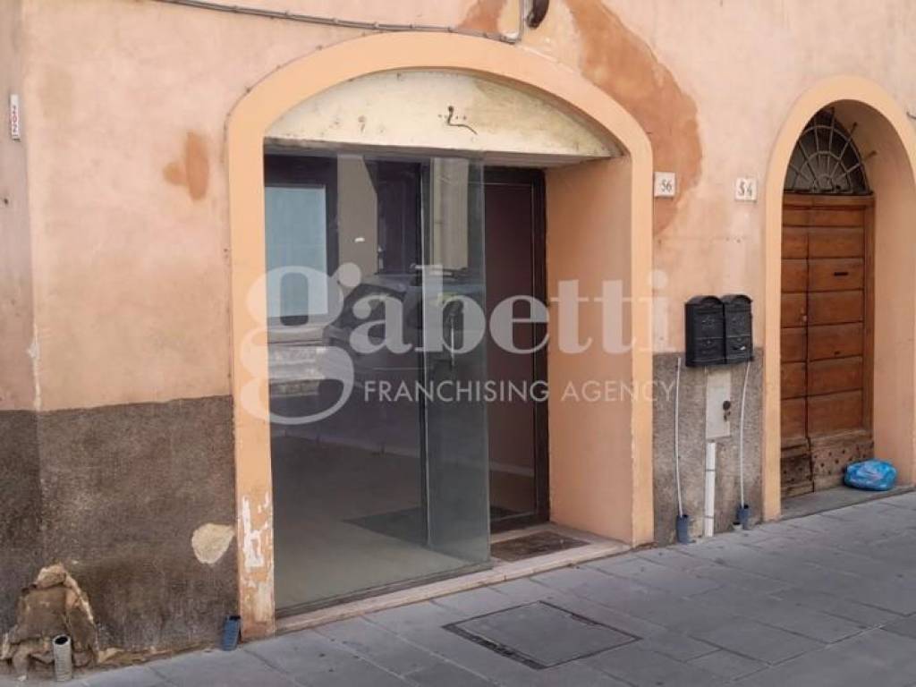 Locale Commerciale Via Piermarini Foligno Rif 92738912 Immobiliare it