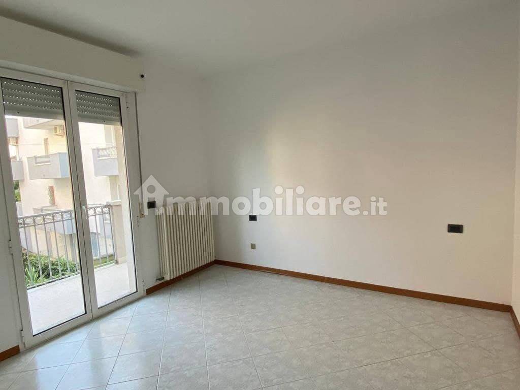 Sale Apartment Riccione. 3-room flat in viale Tripoli 24 B. Excellent ...