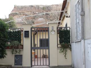 Case in vendita in Vicolo di Porta Furba, Roma - Immobiliare.it