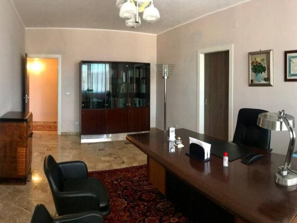 Ufficio - studio piazza guglielmo marconi, centro, caltanissetta