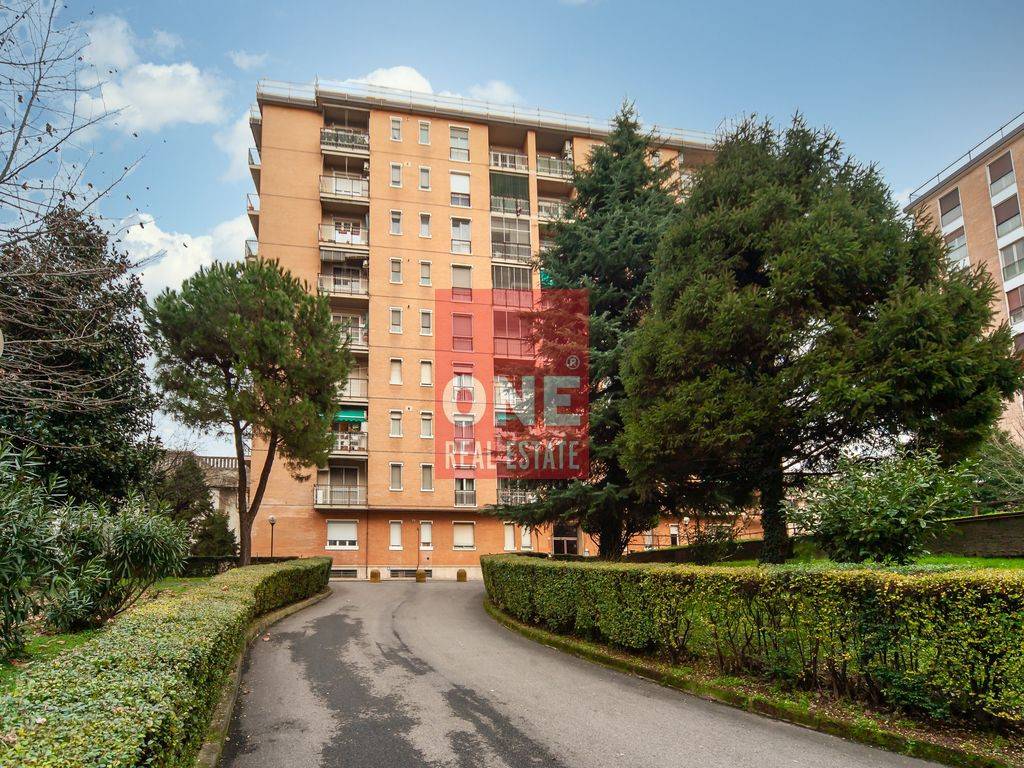 Vendita Appartamento San Donato Milanese. Trilocale in via Giuseppe Di....  Ottimo stato, sesto piano, posto auto, con balcone, riscaldamento  centralizzato, rif. 93071228