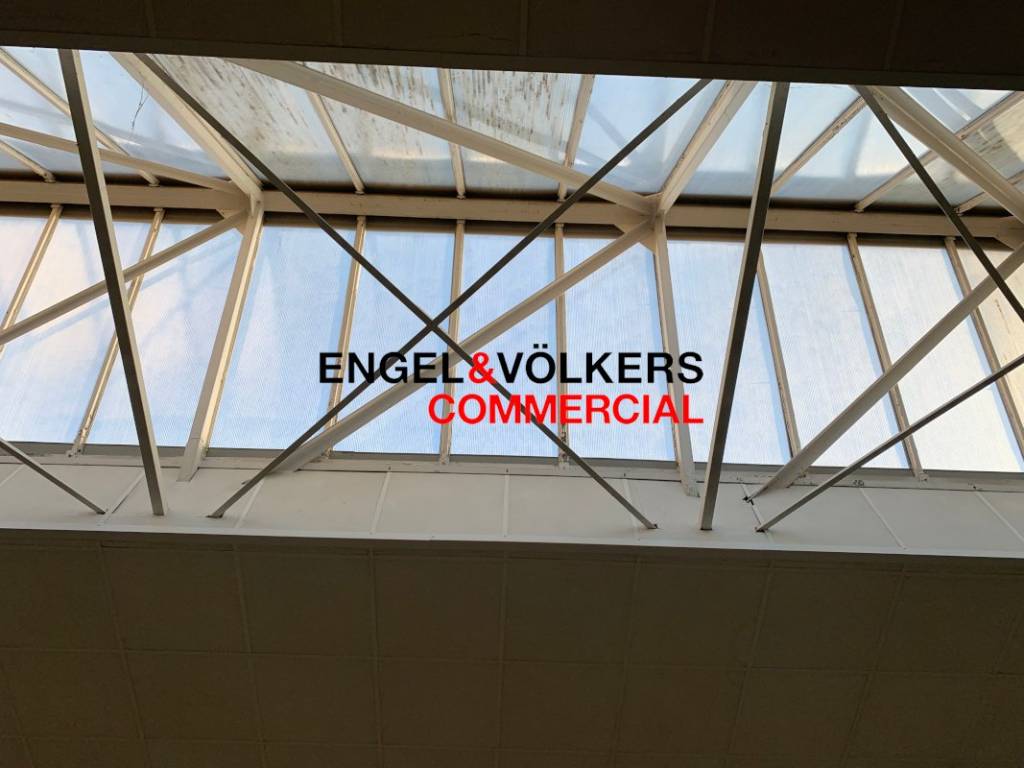 capannone industriale in vendita a Merate