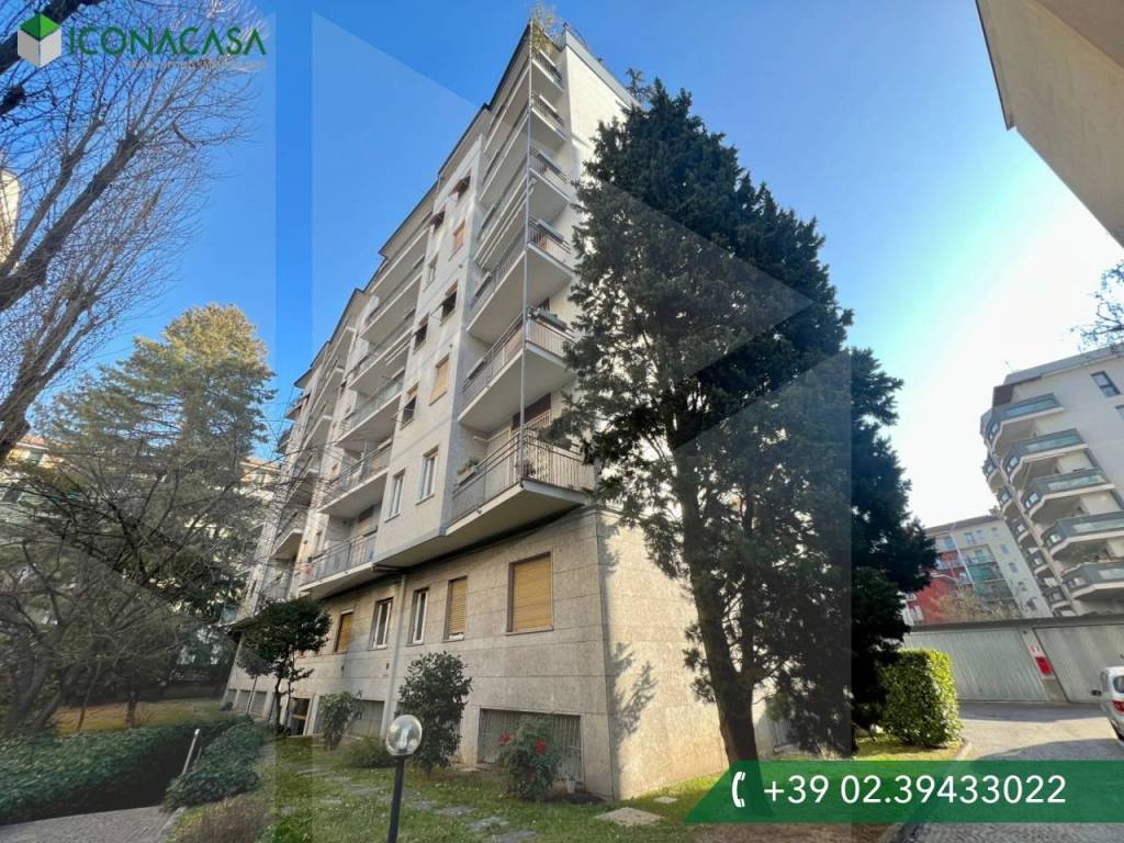 Vendita Appartamento Milano Trilocale In Via Romolo Bitti 32 Buono 