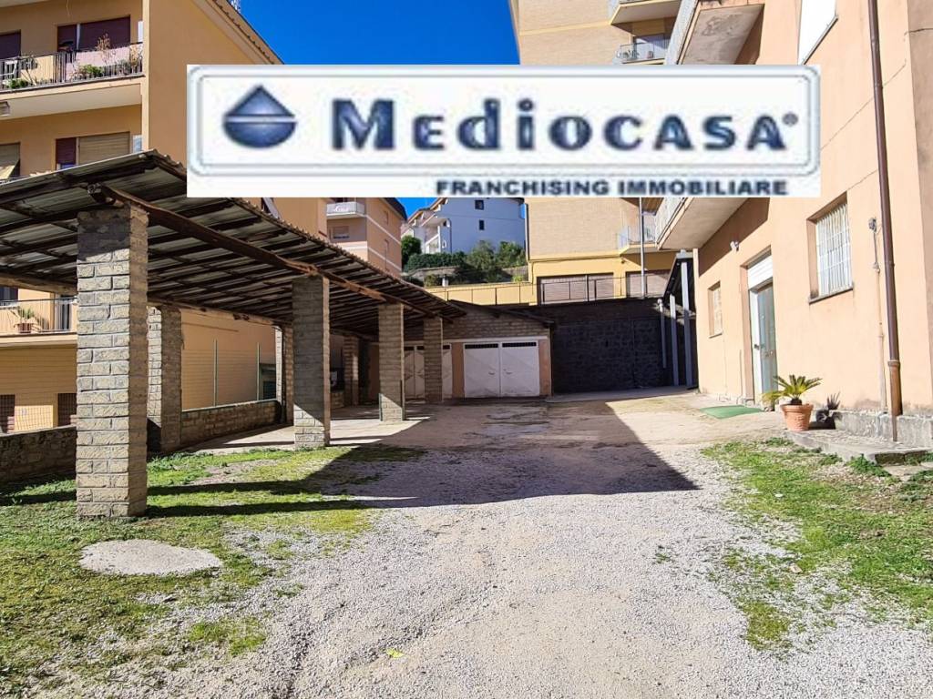 Locale commerciale via Ventiquattro Maggio 59, Velletri, rif. 93665644 Immobiliare.it Locale commerciale via Ventiquattro Maggio 59, Velletri, rif. 93665644 Immobiliare.it