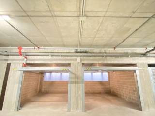 GARAGES