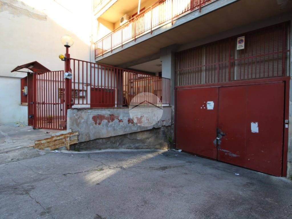 Garage - box via luigi vanvitelli 13, cruillas, palermo