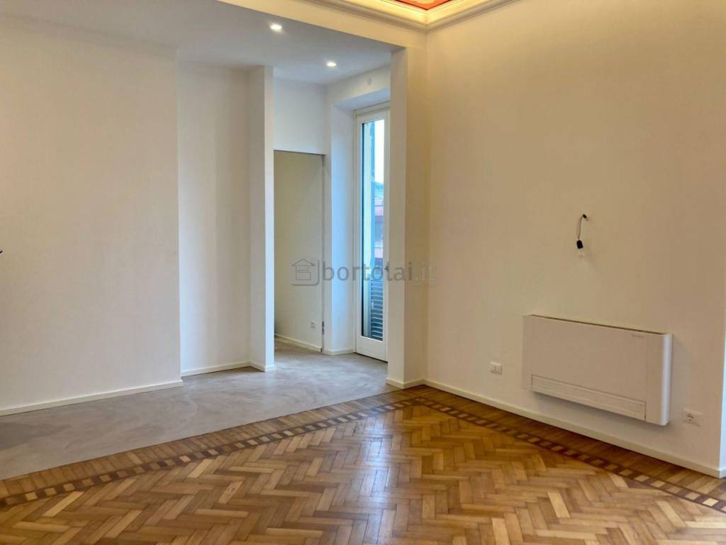 Vendita Appartamento in via Zara. Genova. Nuovo, secondo piano, con  balcone, riscaldamento autonomo, rif. 89310599