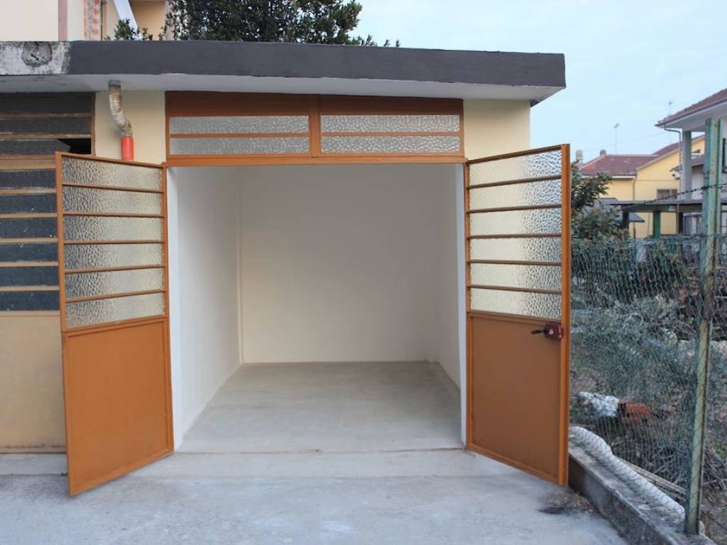 Garage - box via dora riparia 2, ferriera, buttigliera alta