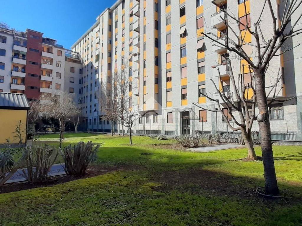 Via Carlo Marochetti 9 Milano Vendita Appartamento Milano. Bilocale in via Carlo.... Ottimo stato