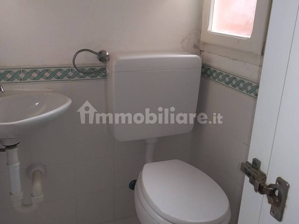 BAGNO SERVIZIO