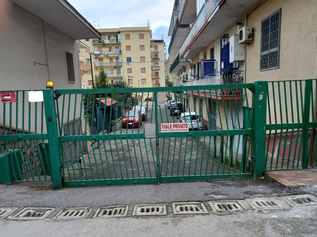 Magazzino - deposito traversa giovanni antonio campano 53, piscinola, napoli