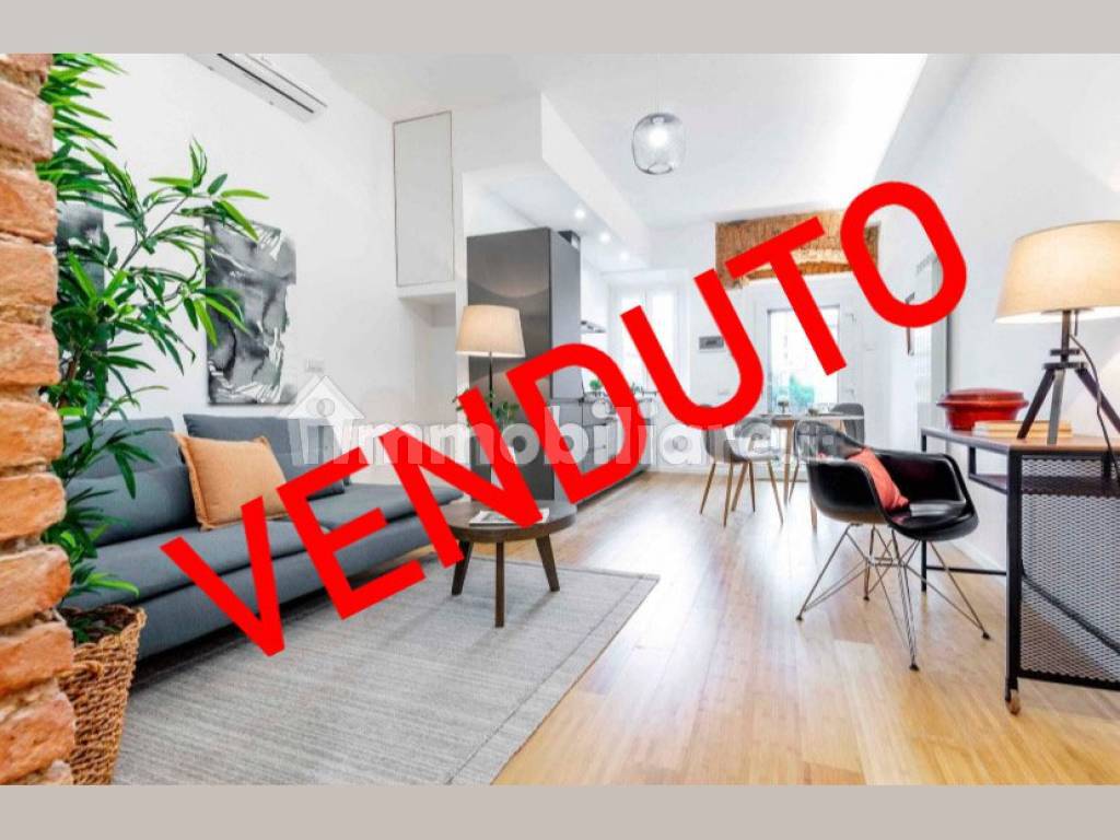 Sale Apartment Milan. 3room flat in via Padova 100. Excellent