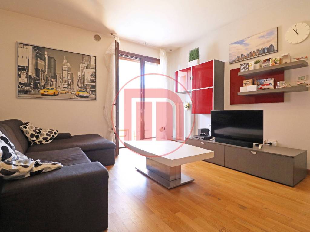 Sale Apartment Treviso. 4room flat in via dell'Olmo 3. Excellent