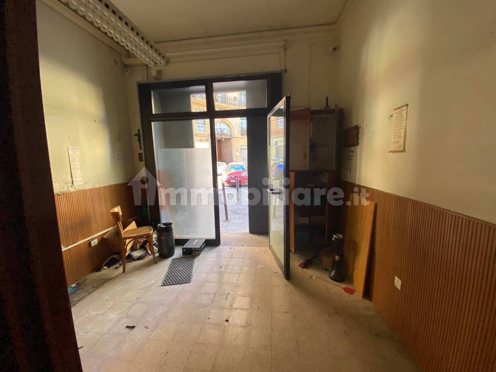 Locale commerciale piazza Eduardo De Filippo 25, Napoli, Rif. 94065454 Immobiliare.it Locale commerciale piazza Eduardo De Filippo 25, Napoli, Rif. 94065454 Immobiliare.it