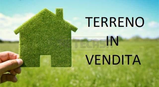 Terreno in vendita.jpg