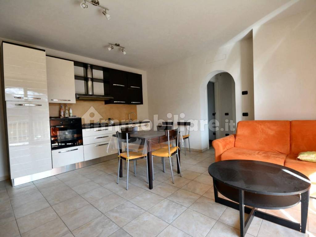 Vendita Appartamento Lucca. Quadrilocale in via San Donato,.... Ottimo