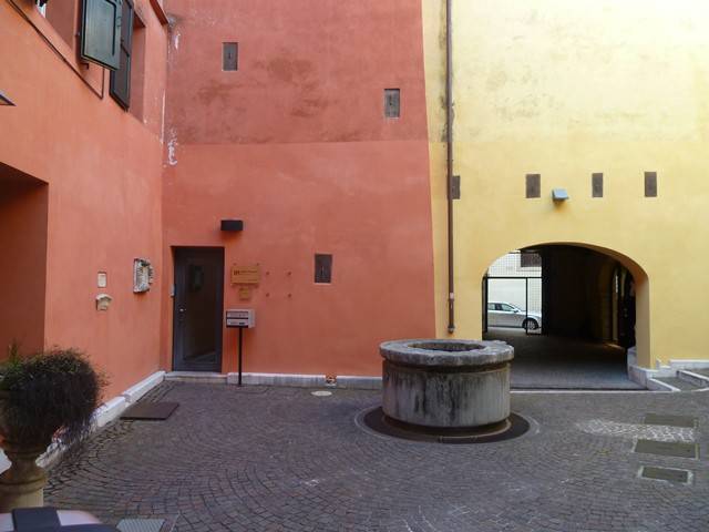 Ufficio - studio via san salvatore corte regia 7, centro storico, verona