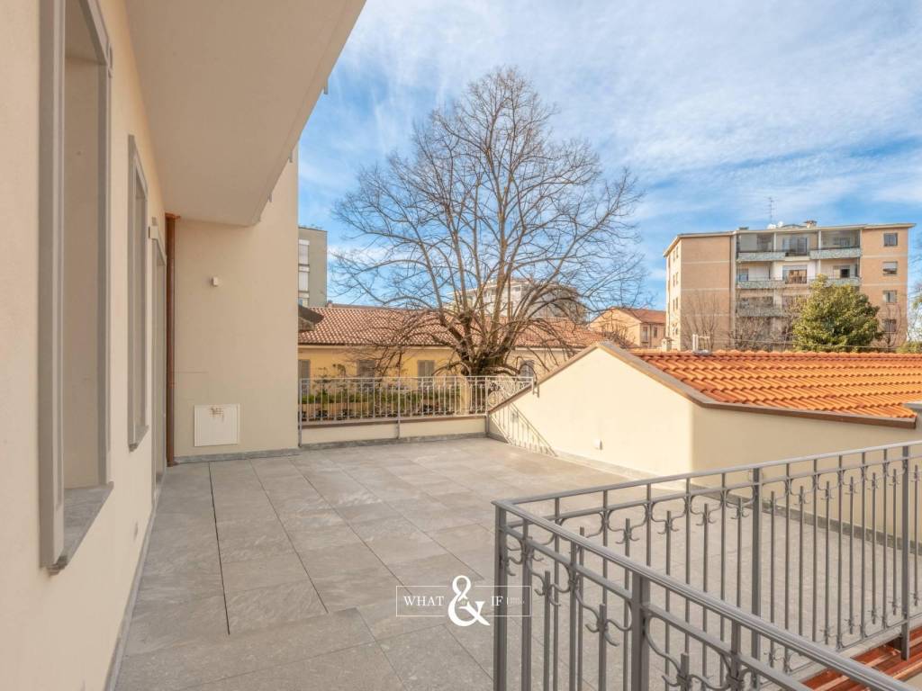 Rent Apartment Monza. 3room flat in via Cortelonga 10. New, second