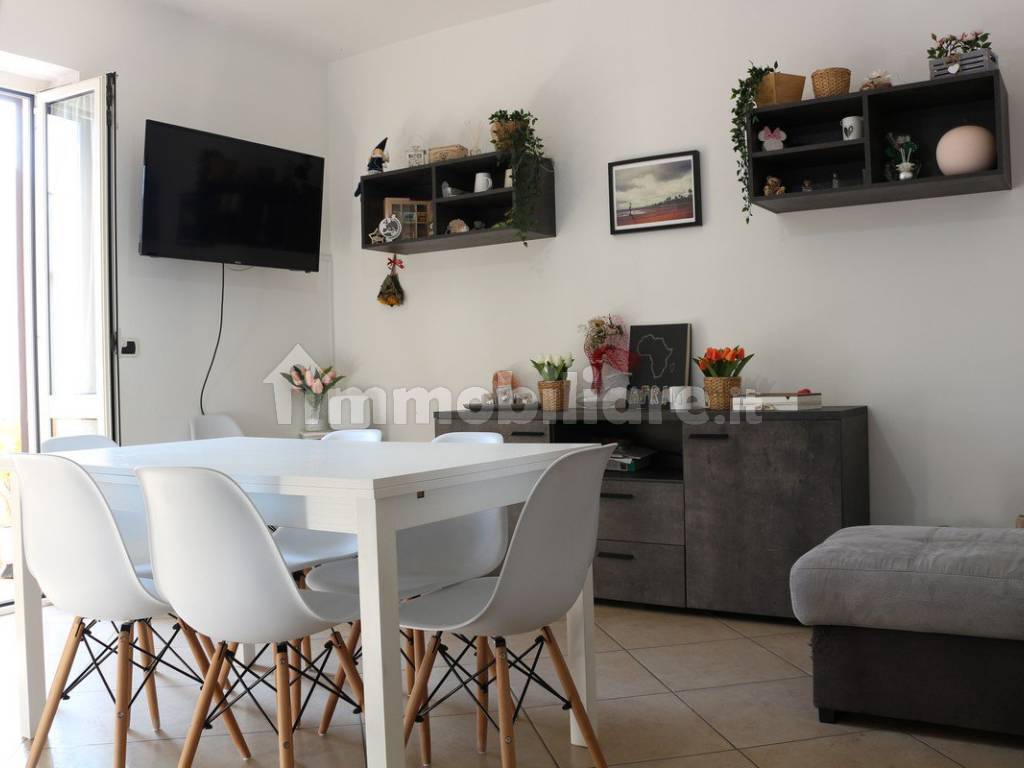 Affitto Appartamento Cisterna di Latina. Trilocale, Balcone, rif. 94317788