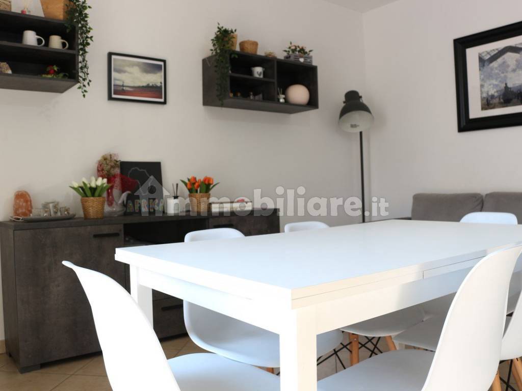 Affitto Appartamento Cisterna di Latina. Trilocale, Balcone, rif. 94317788