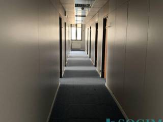 terzo piano - corridoio uffici