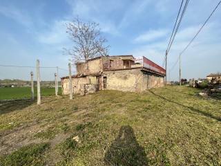 ALTRO RUDERE ESTERNO