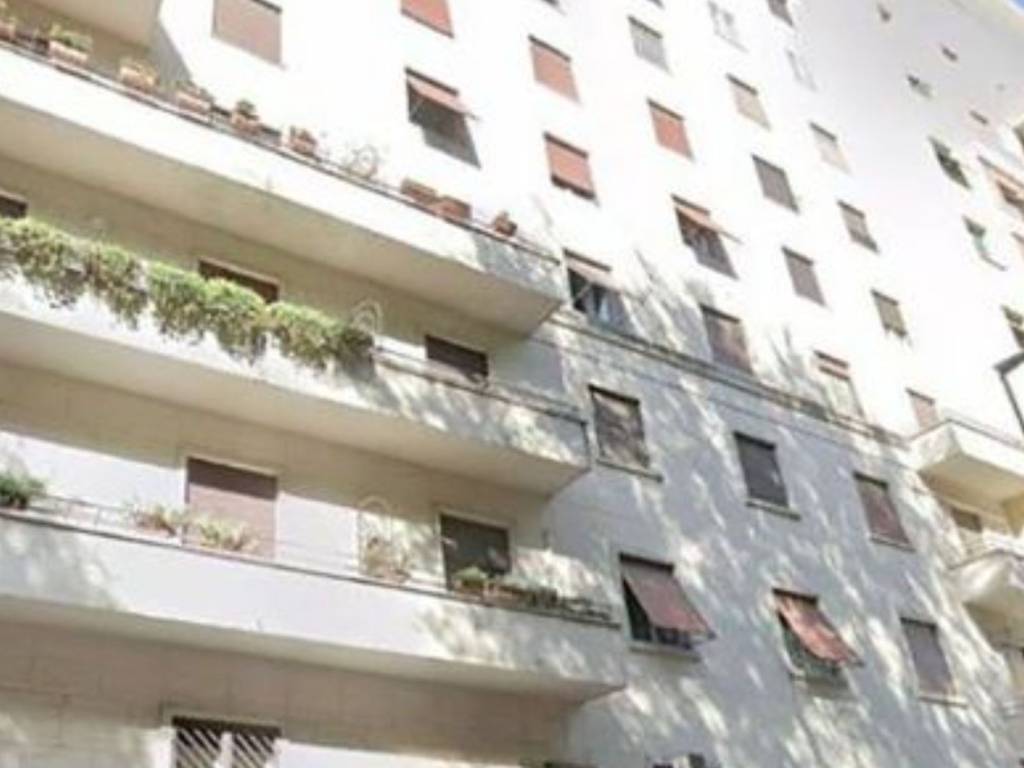 Asta per appartamento, viale delle Provincie