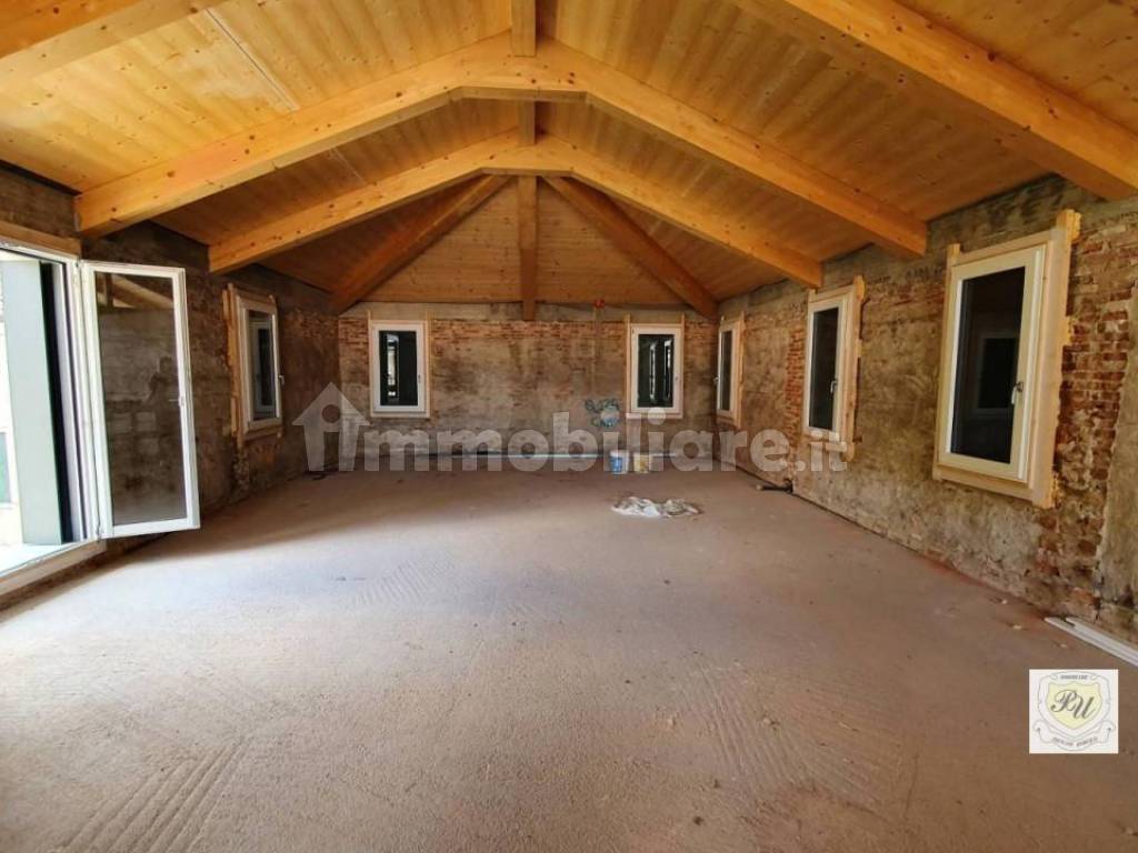 Este - attico in centro strorico tetto in legno