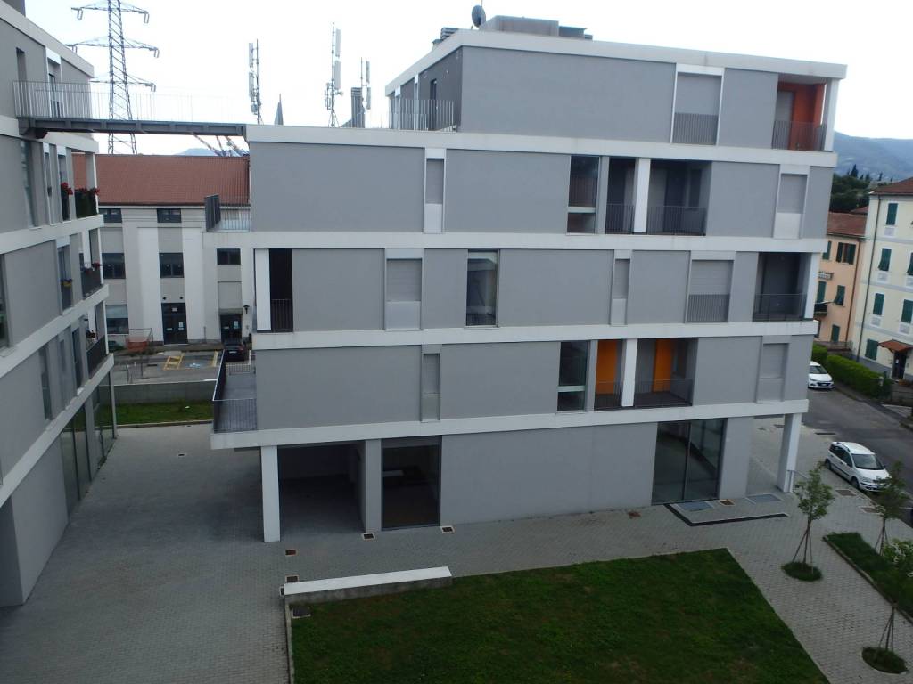 Vendita Appartamento La Spezia. Trilocale in via della Pianta 291. Nuovo,  secondo piano, con balcone, riscaldamento centralizzato, rif. 94932004