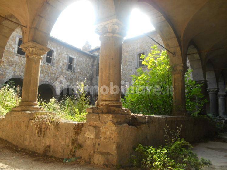 palazzo vendita giardino tuscania