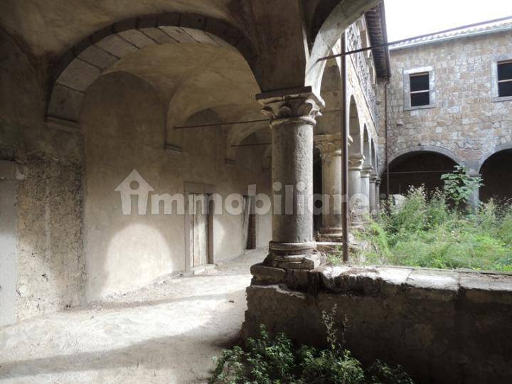 palazzo vendita giardino tuscania