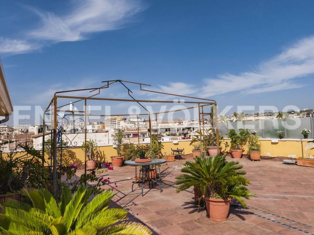 Vendita Appartamento in via Lago di Nicito.... Catania. Buono stato, quarto piano, con terrazza Vendita Appartamento in via Lago di Nicito.... Catania. Buono stato, quarto piano, con terrazza