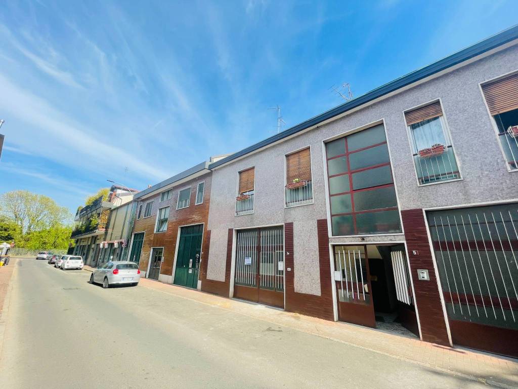 Magazzino - deposito via dei gelsi 3, romano banco, buccinasco