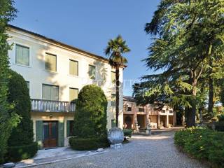 villa barchessa vendita fonte giardino2