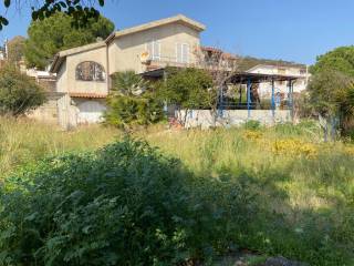 Foto - Vendita villa con giardino, Bruzzano Zeffirio, Costa Jonica Calabrese