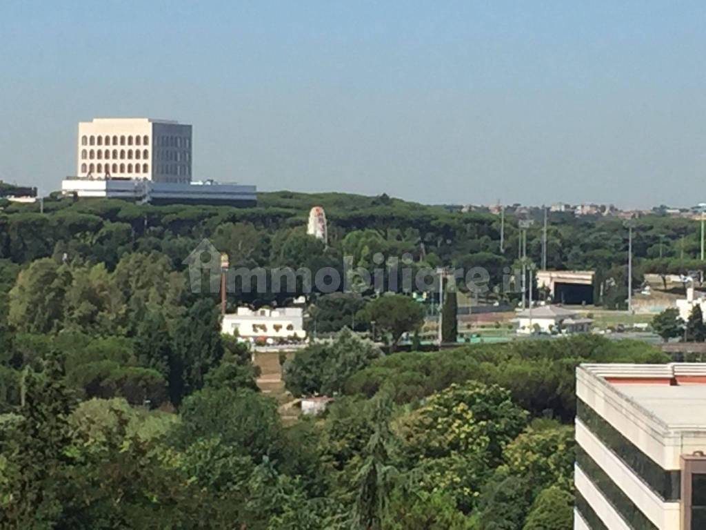 Vendita Appartamento in via Andrea Solario.... Roma. Buono stato