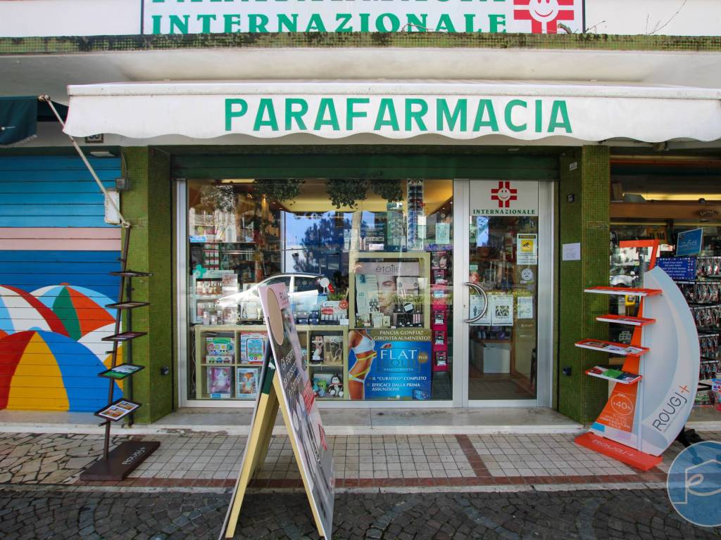 Attività commerciale viale anita garibaldi 54, cesenatico levante, cesenatico