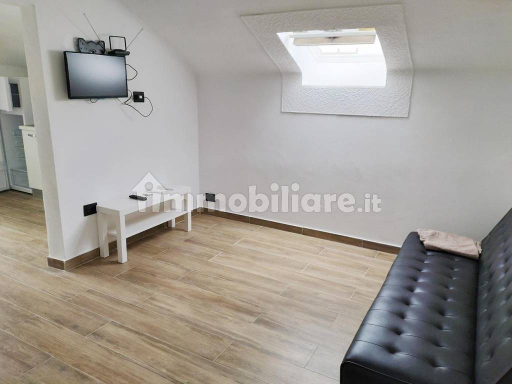 Sale Apartment Savona. 3room flat, Excellent condition, sixth floor